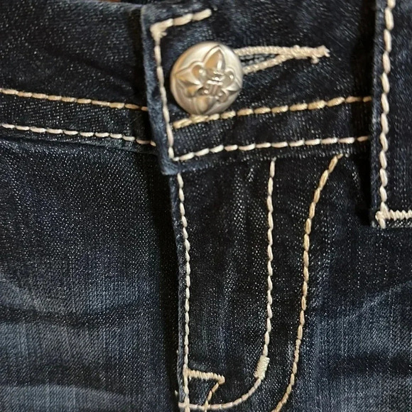 Miss Me Dark Wash Mid Rise Boot Jeans Size 27/31 - Picture 7 of 10